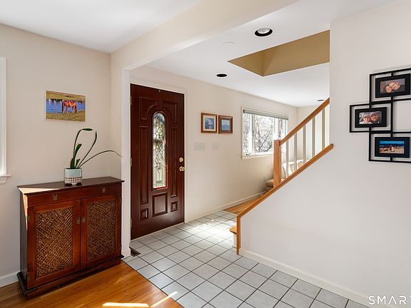 5th image of 57 Jay Road