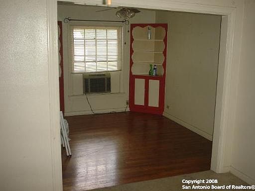 5th image of 1439 SANTA ANNA ST