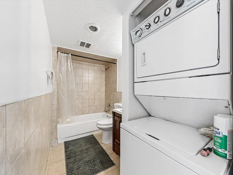 4156 Inverrary Dr — Photo 13