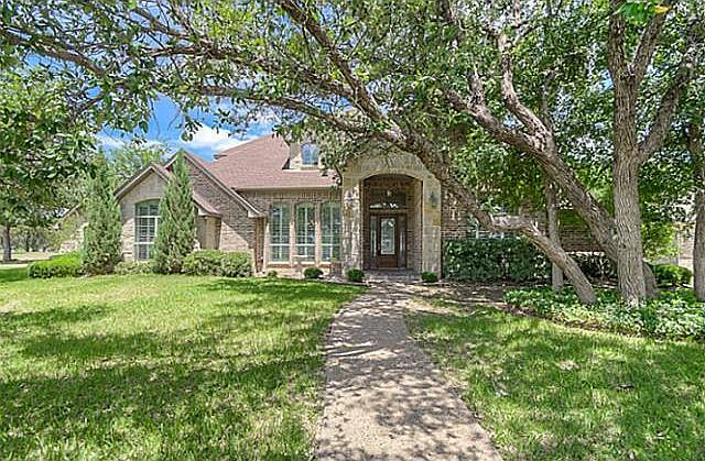 1st image of 807 Mallard Pointe Dr