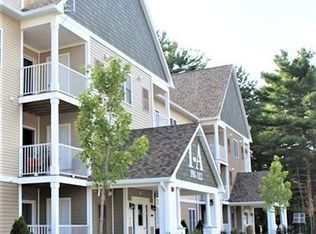 4 Evergreen Dr #410, Middleboro, MA 02346