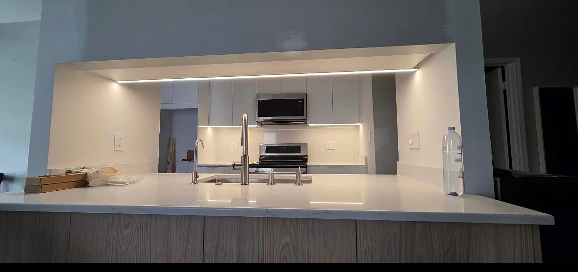 2 bed, 1.5 bath, 1100 sqft, $2,300 — Photo 2