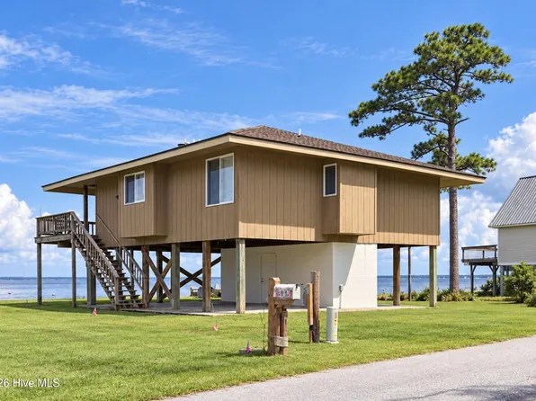 1737 Snake Island Road, Belhaven, NC 27810