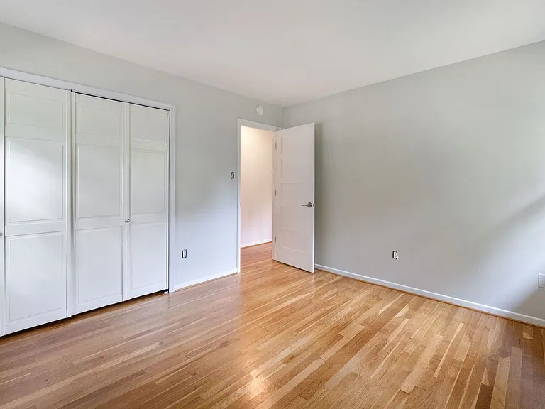 1731 Tamerisk Ct — Photo 17