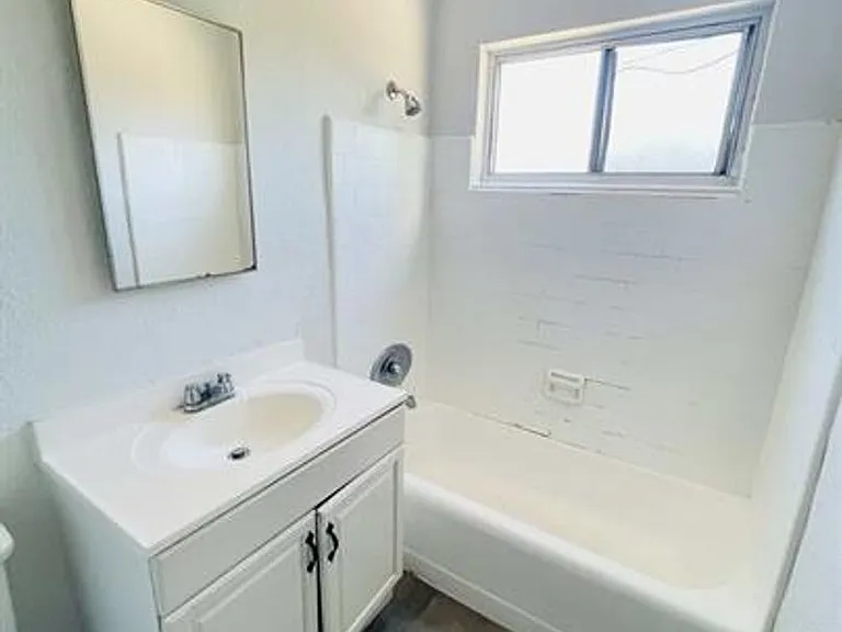 625-39 E 3rd St, National City, CA 91950 — Photo 5
