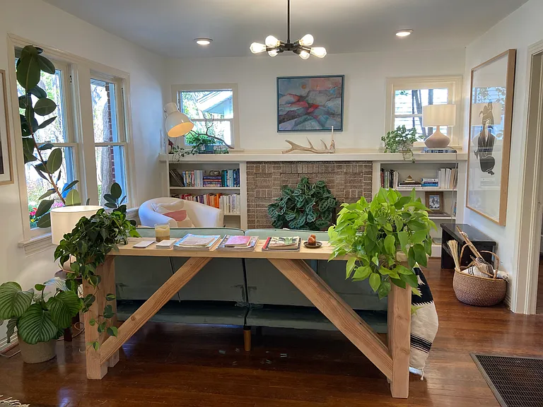 2732 Catherine St — Photo 12