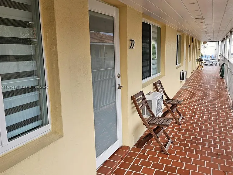7400 Harding Ave #22 — Photo 15