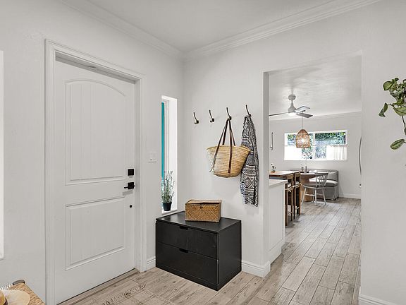 3rd image of 1003 Gibraltar Rd