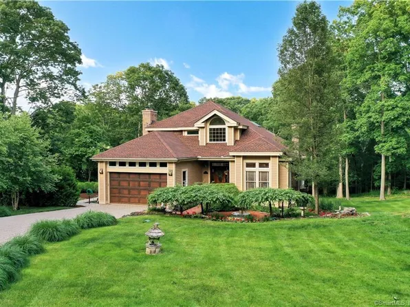 32 Staba Drive, Haddam, CT 06441