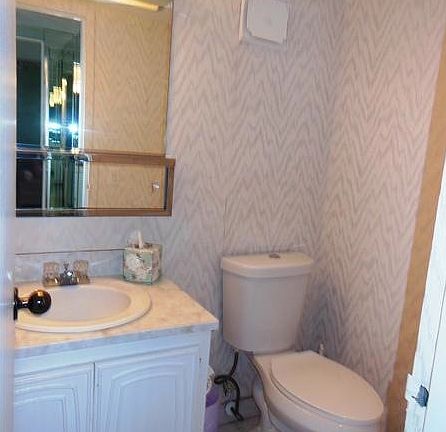 5th image of 17800 Atlantic Blvd APT 408