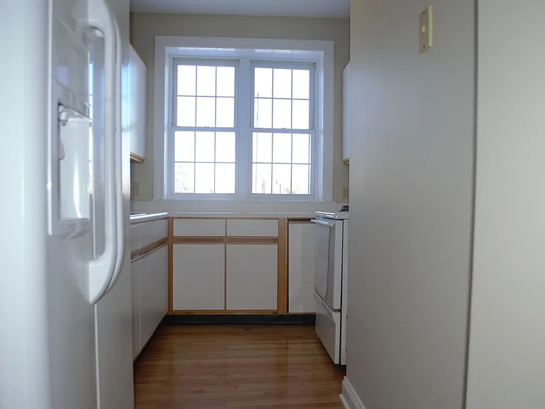 488 Central Ave — Photo 3