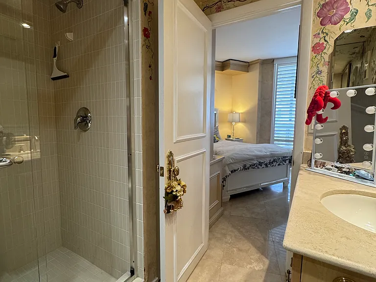20281 E Country Club Dr — Photo 43