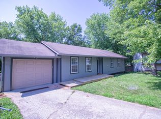 5441 N Golden Dr, Columbia, MO 65202