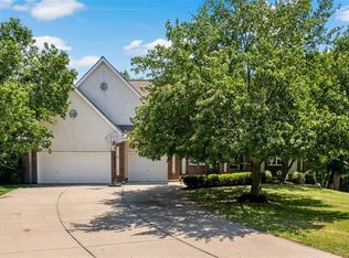22918 NW Ashford Ct, Blue Springs, MO 64015