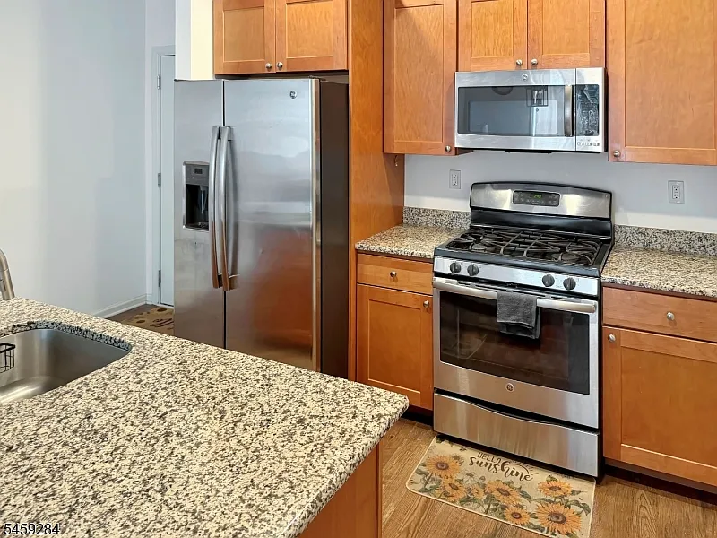 2 bed, 2.0 bath, $2,800 — Photo 3