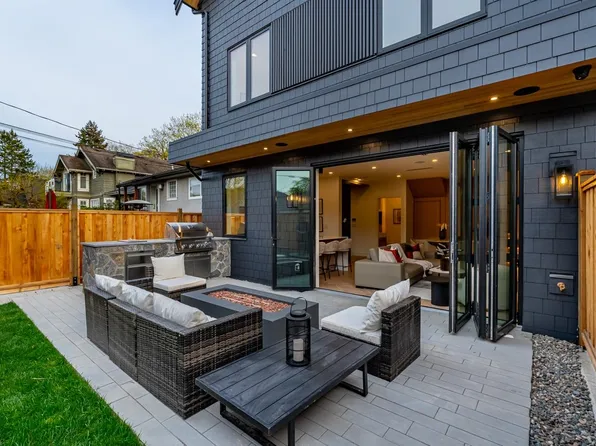 3345 W 13th Ave #2, Vancouver, BC V6R 2R8