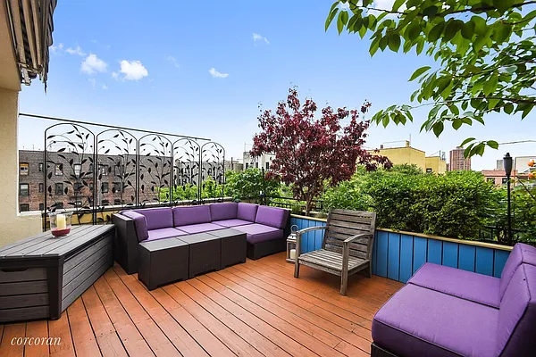 Sold by Corcoran | media 24