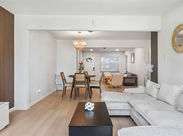 416 Simmons Dr, Hurst, TX 76053