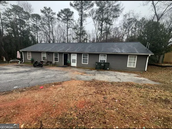 6128 Green Acres Dr SW, Covington, GA 30014