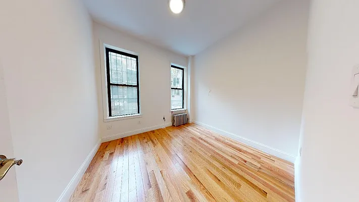 Rented by Bond New York | media 3