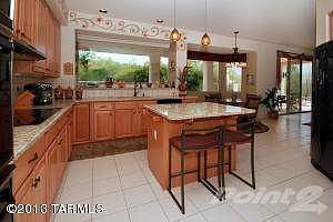 Center Island Kitchen w/Granite Counters