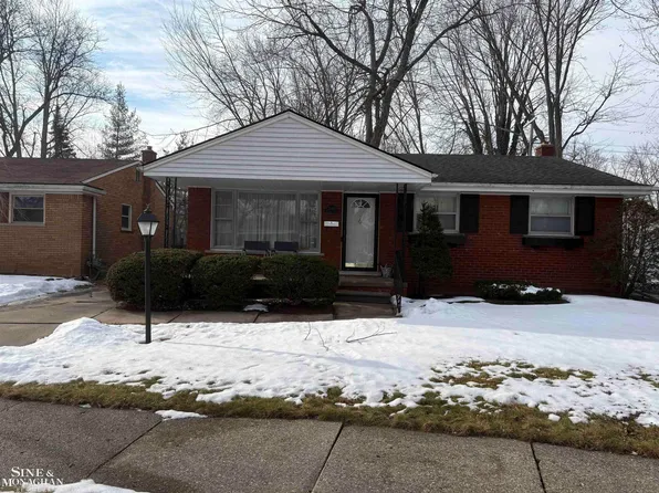 20402 Kenmore Ave, Harper Woods, MI 48225