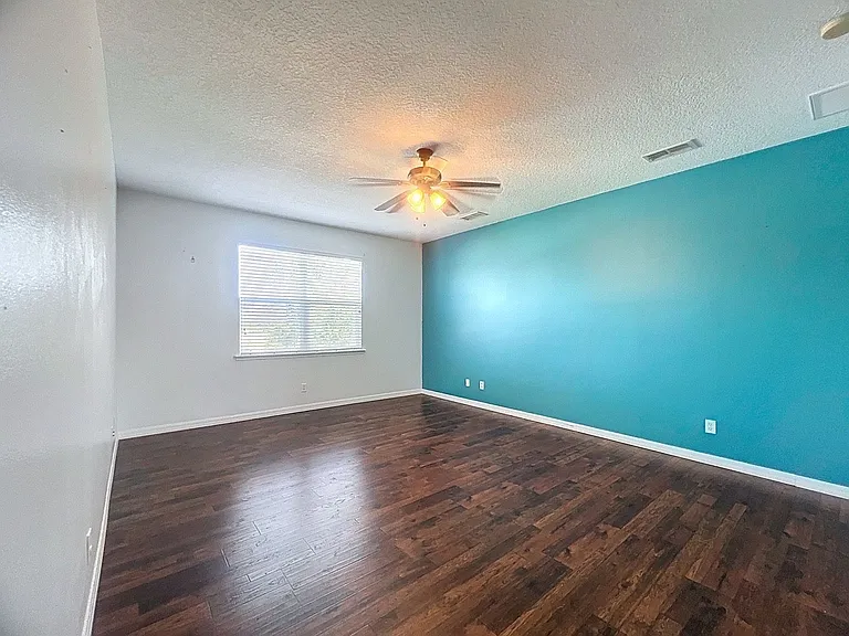 1476 Lexington Ave — Photo 22