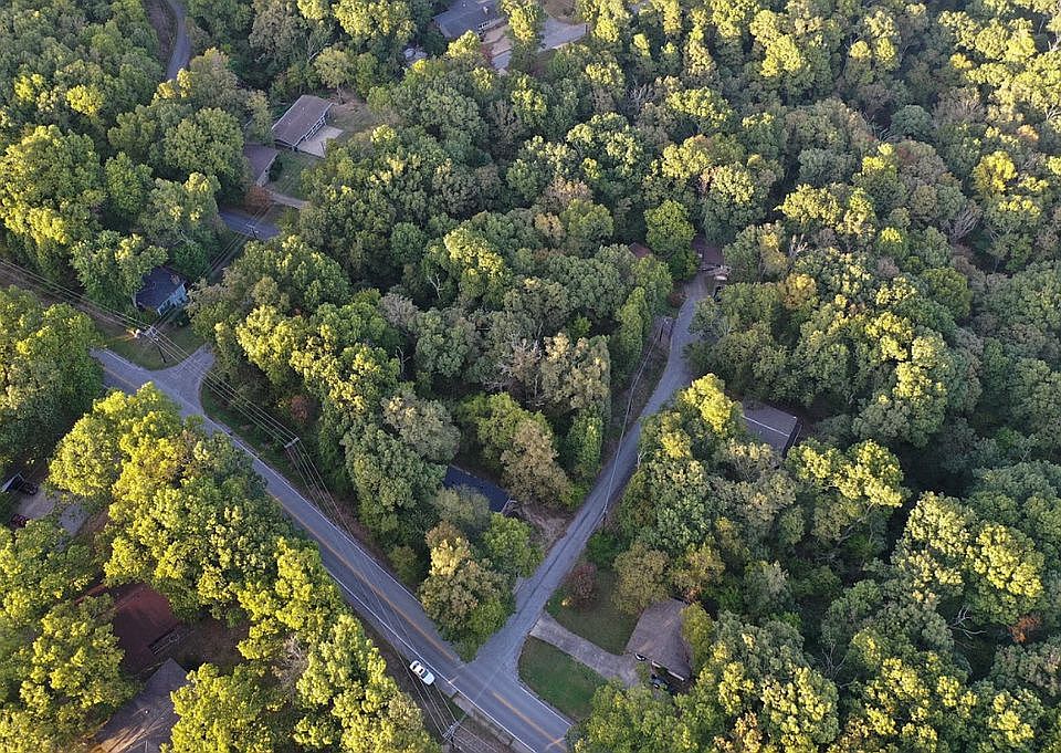1st image of Smith Ln