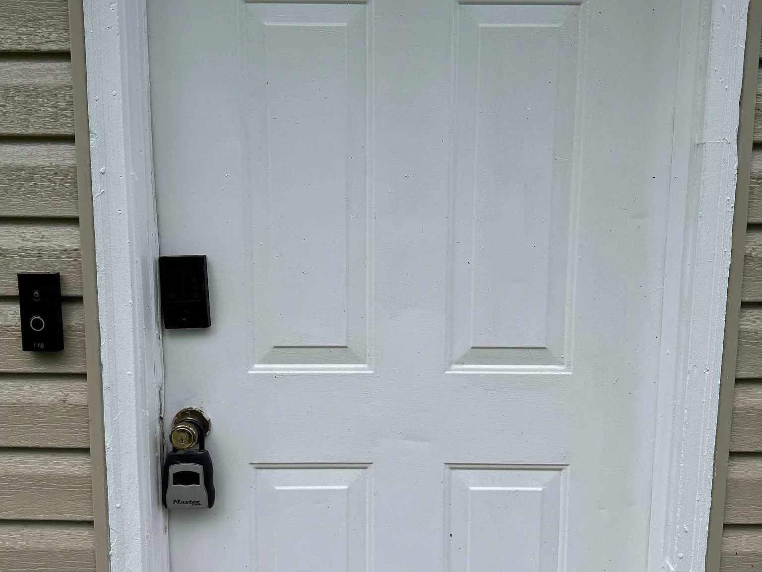 4 bed, 5.0 bath, 2060 sqft, $1,338 — Photo 3