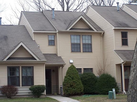 2nd image of 211 Pine Meadows Ct