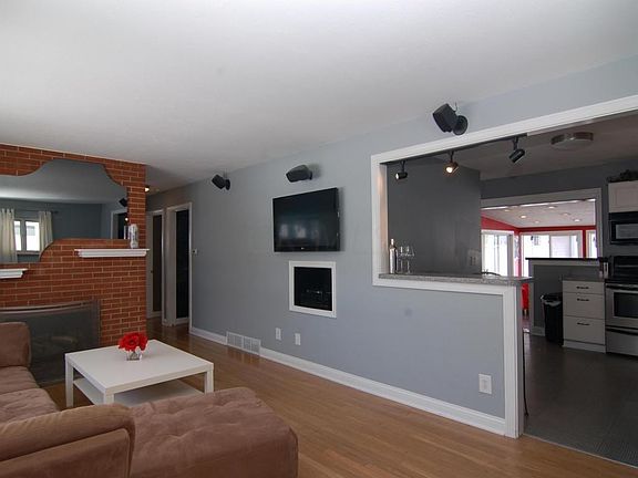4th image of 4357 Ashgrove Dr