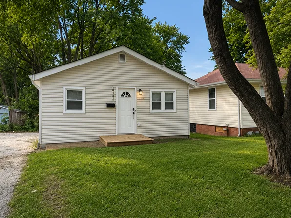 13061 Lord Dr, Saint Louis, MO 63136