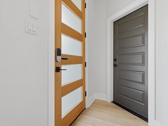 5th image of 1005 Kern St #A