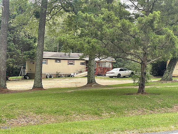 2nd image of 622 Young Rd
