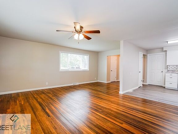 4th image of 430 Grove St