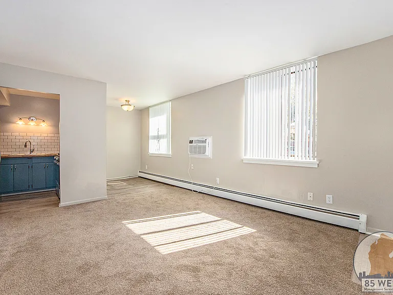 120 Leonard St NE #11 — Photo 2