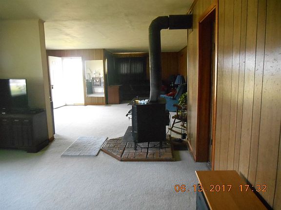4th image of 1600 E County Road 900 N