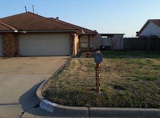 8306 NW 7th St, Oklahoma City, OK 73127