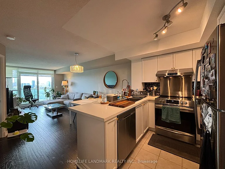 17 Barberry Pl #1611 — Photo 6