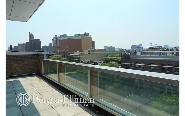 Sold by Douglas Elliman | media 22