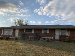 2210 Robin St, Athens, TN 37303
