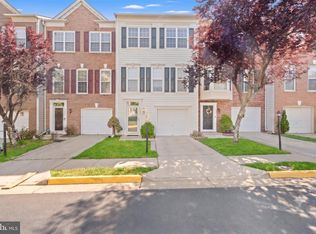 5280 Kestrel Crossing Dr, Alexandria, VA 22312