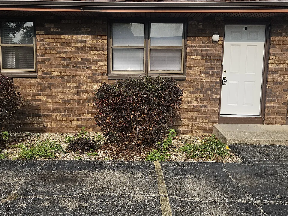 1002 Quail Dr #19