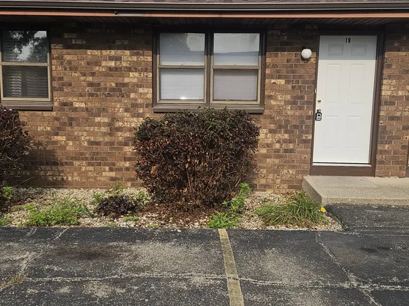 1002 Quail Dr APT 19, Morris, IL 60450
