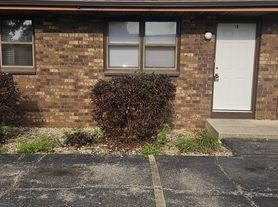 1002 Quail Dr, Morris, IL