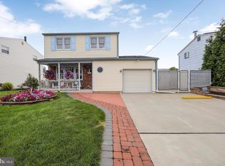 8000 Wyndam Rd, Pennsauken, NJ 08109