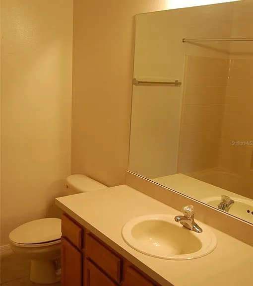 423 Wilton Cir — Photo 14
