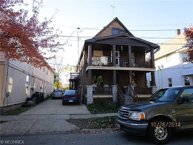 2nd image of 2116 Robin St