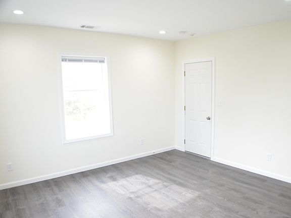 2nd image of 563 Burritt St #1N