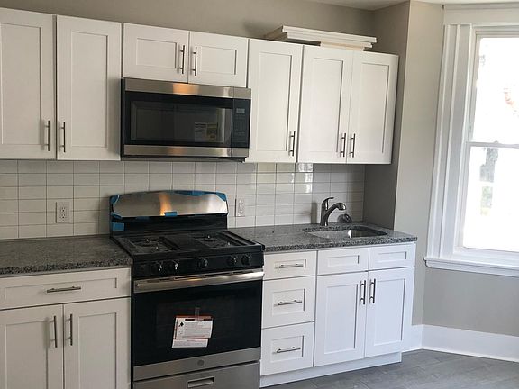 3rd image of 437 E Washington Ln APT 2